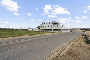 Exterior - Blue Horizon in Milford On Sea (Lymington)