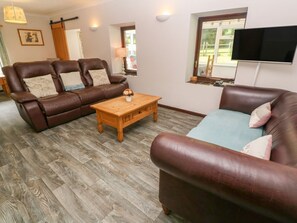 Living area - Avallon: Stunning Property in Penzance (Penzance)