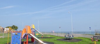 Sea Breeze, Rhos-on-Sea