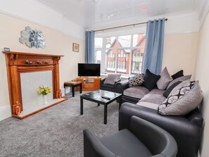 Living area - Sea Breeze, Rhos-on-Sea (Colwyn Bay)