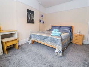 Room - Sea Breeze, Rhos-on-Sea (Colwyn Bay)