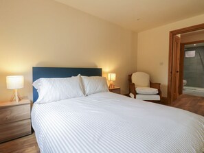 Room - Yew Tree Cottage, in Dartford. (Dartford)