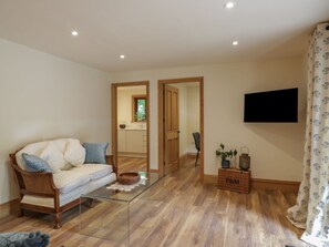 Living area - Yew Tree Cottage, in Dartford. (Dartford)