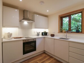 Private kitchen - Yew Tree Cottage, in Dartford. (Dartford)