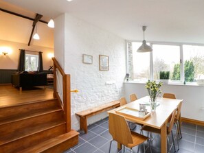 Dining - The Old Sunday School, Sennybridge (Brecon)