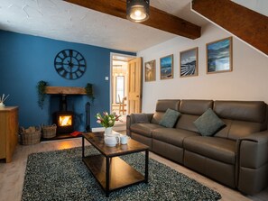 Fireplace - Garn View, Dolgellau (Dolgellau)