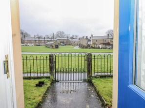 Property grounds - Ivy Cottage, West Burton (Leyburn)