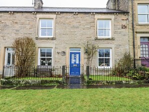 Exterior - Ivy Cottage, West Burton (Leyburn)