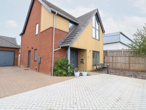 Exterior - Manor Park View, Norwich (Norwich)