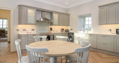 Balmashanner Farmhouse, Forfar