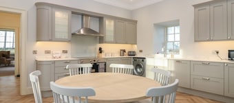 Balmashanner Farmhouse, Forfar