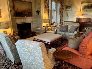 Fireplace - Dungarthill House, Dunkeld (Dunkeld)