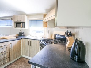 Private kitchen - White Hart Caravan, Battle (Battle)