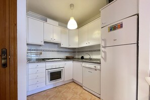 Fridge, microwave, oven, dishwasher - Bungalow with stunning mountain views - SASKIA (Benitachell)