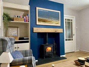 Interior - Charming Waterfall Cottage Retreat (Rhyl)