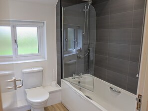 Shower - Jubilee Two Bedroom House Pet Free (Penrith)