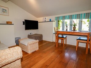Interior - Periwinkle, Bude, Cornwall (Bude)