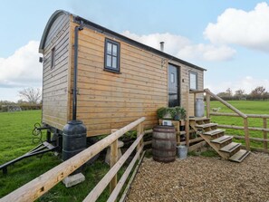 Exterior - Wiltshire Weavers Hut, Christian Malford (Chippenham)