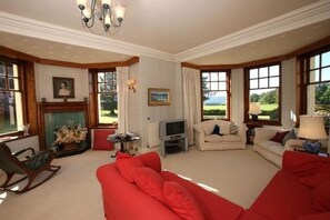 Living area - Glenfarg House, Glenfarg (Glenfarg)