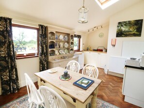 Dining - Woodlands, Wigglesworth (Skipton)