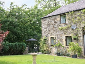 Property grounds - Woodlands, Wigglesworth (Skipton)