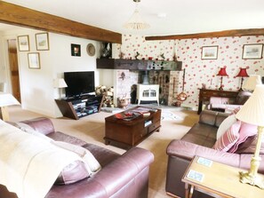 Fireplace - Woodlands, Wigglesworth (Skipton)