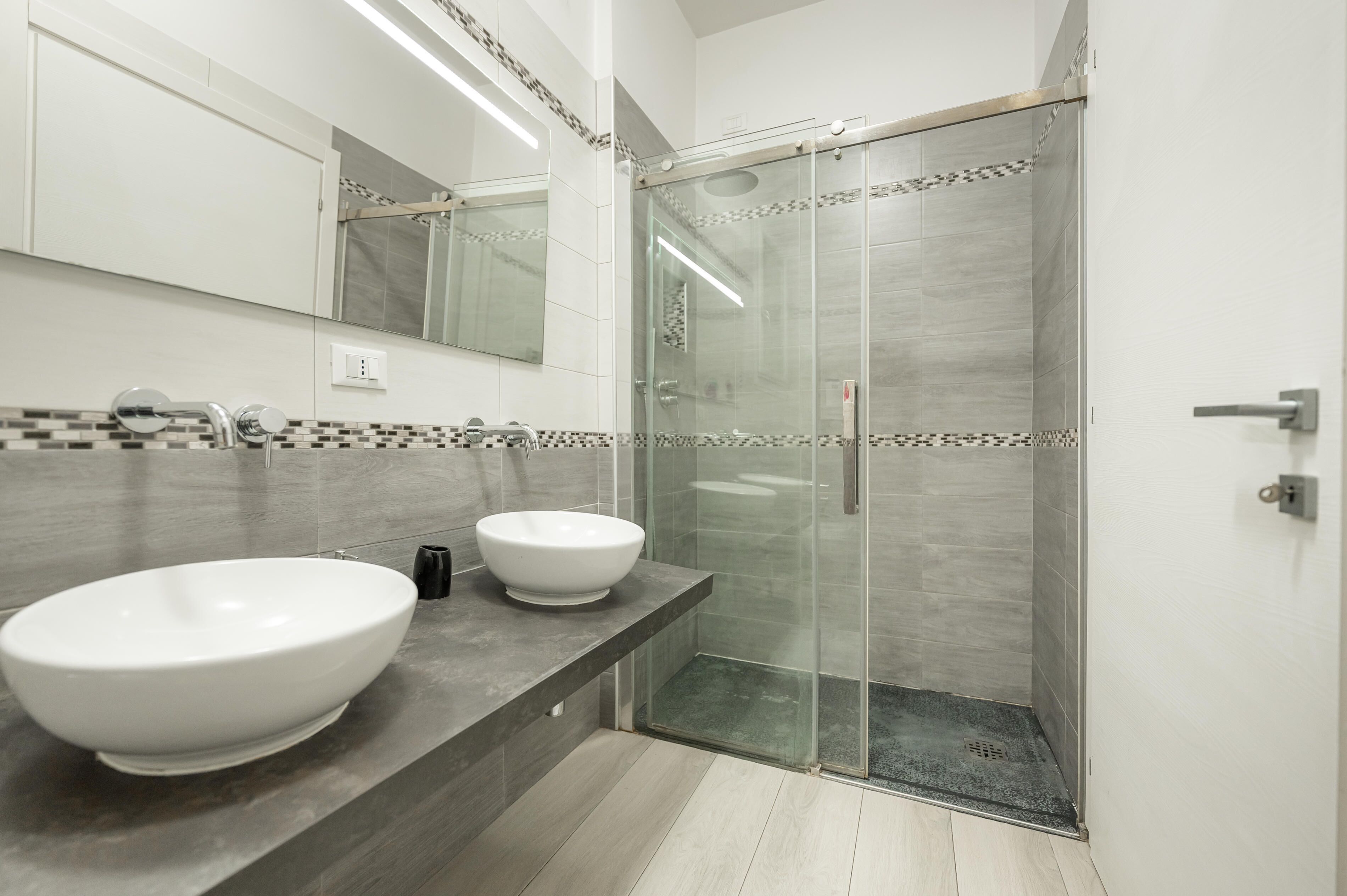 Appartamento | Bagno | Doccia, asciugacapelli, bidet, asciugamani