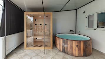 Casa familiar, 3 habitaciones, microondas (Hidden Hill Lopar With Sauna &) | Sauna
