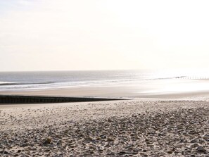 Beach - South Beach Coastal Cottage, Blyth (Blyth)