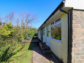 Property grounds - 24 The Glade, Kilkhampton (Bude)