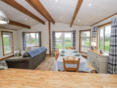 Willow Lodge, Abbots Bromley