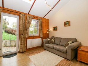 Living area - The Log Cabin, Gloucester (Gloucester)