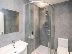 Shower - Glenholme Apartment 1, Redcar (Redcar)