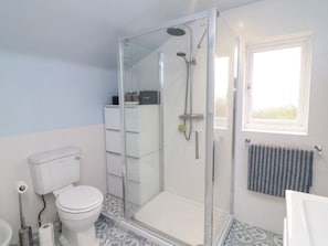 Shower - Norbury House, Lincoln (Lincoln)