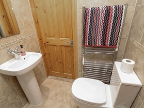 Shower - Norbury House, Lincoln (Lincoln)