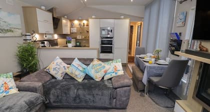 Osprey Court 1, Scratby