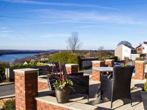 Outdoor dining - Crud yr Awel, Y Felinheli (Y Felinheli)