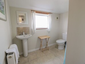 Shower - Powillimount Cottage, Kirkbean (Dumfries)
