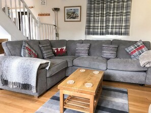 Living area - Ash Cottage, Newcastle Emlyn (Llandysul)