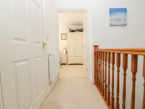 Interior - Strawberry Cottage, Penryn (Penryn)