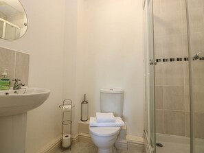 Shower - Strawberry Cottage, Penryn (Penryn)