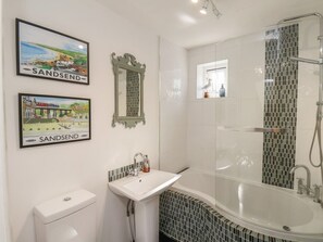 Shower - Woodbine Cottage, Sandsend (Whitby)