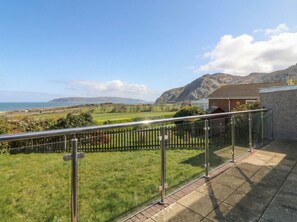 Property grounds - Orme View (Penmaenmawr)