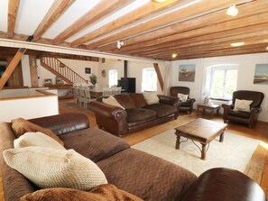 Fireplace - Felin: Three Floors with Welsh Charm (Llanfairpwllgwyngyll)