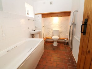 Shower - Felin: Three Floors with Welsh Charm (Llanfairpwllgwyngyll)