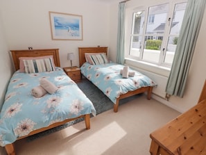 WiFi - 3 Strawberry Close is in Wales (Hwlffordd)