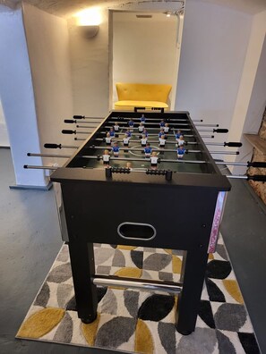 Games room - Florence Beach House, Somerset (Weston-super-Mare)