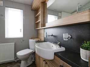 Shower - Pinehurst Lodge, St Day (Redruth)