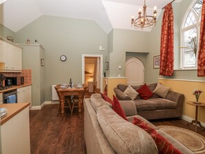 Living area - Flagstaff Cottage, Saltash (Saltash)