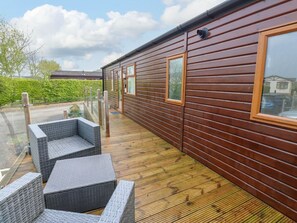 Terrace/patio - Cate’s Cozy Cabin, Lazonby (Carlisle)